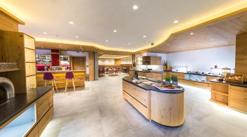 อาหารและเครื่องดื่ม, โรงแรมกรูเนอร์ เบาม์ (Hotel Gruner Baum) in แซลล์ อาม เซ