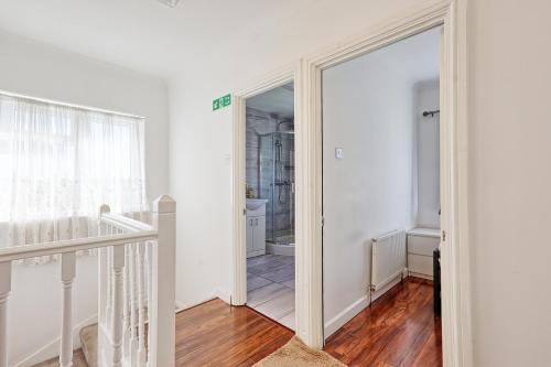 Bright & Spacious 2BR Retreat in Tilbury in Tilbury