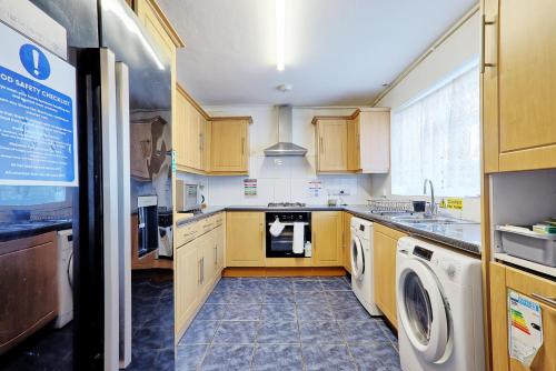 Bright & Spacious 2BR Retreat in Tilbury in Tilbury