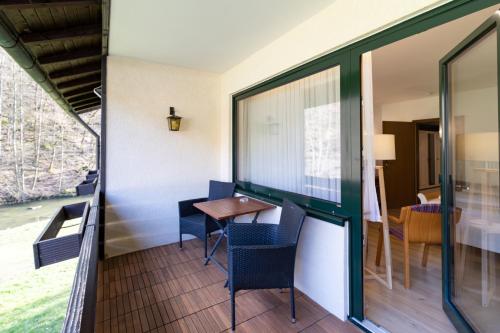Balkons/terase, Land-gut-Hotel Forellenhof in Bundenbach
