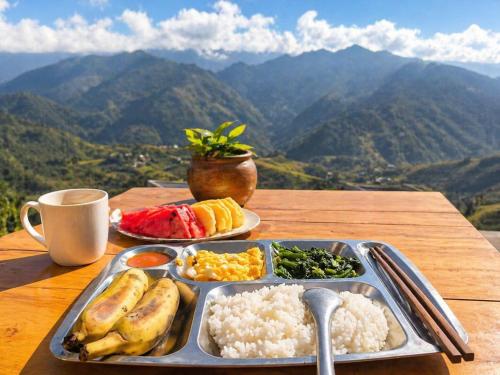 Food and beverages, Indigenous homestay- Trek- Food- Bus in Mu Cang Chai