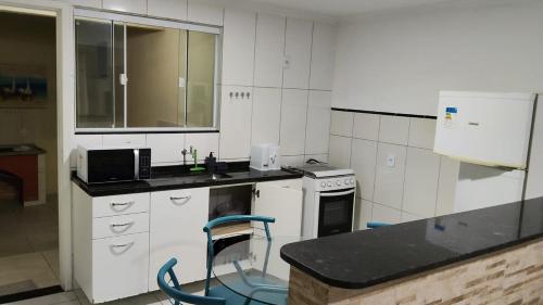Casa Completa a 1 Quadra da Praia em Barra de São João (Casa Completa a 1 Quadra da Praia em Barra de Sao Joao) in Barra de Sao Joao (Rio de Janeiro)