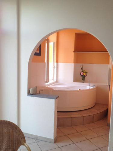 Art Hotel Ristorante Posta Al Lago Room Type - Junior Suite with Balcony