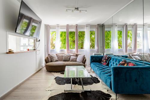 Spacious 2 Bedroom Family Home Authentic Paris 15