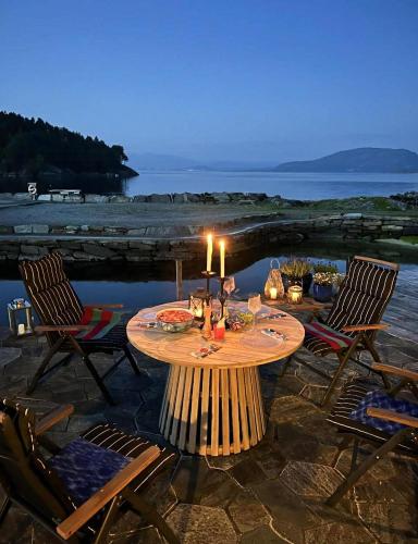 Exterior view, Cabin With Private Pier By The Sea At Tittelsnes in Valevag