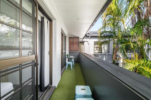 2 bedrooms, 4 beds
