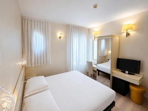 1 double bed