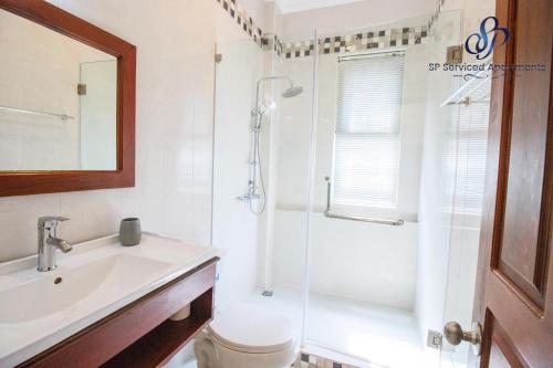 Sp Serviced Apartments - Two Bedroom Unit - image 2