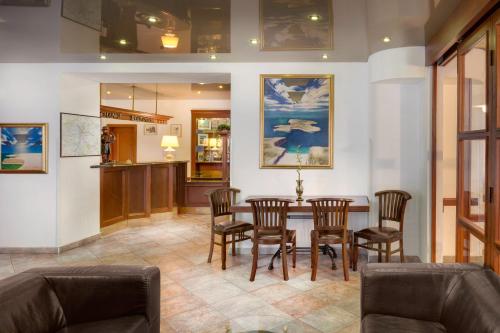 Hotel Otar - image 7