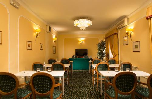 Hotel Napoleon - image 9