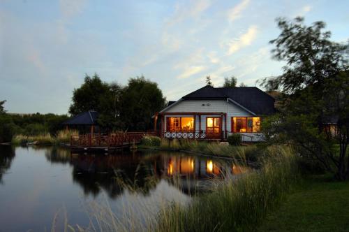 Фото отеля Spring Creek Lodge