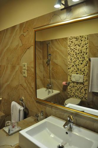 Hotel Rainer - image 5