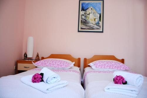 Apartments Mladinić - image 5