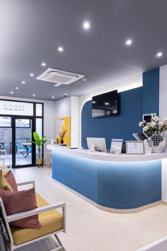 Ресторан, Mega Hostel in Саранда