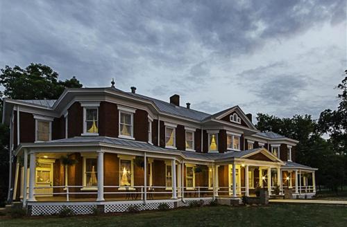 Ieeja, Grand Victorian Inn in Pārksitija (KY)