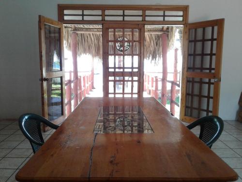 المرافق, Villa Tortugas in Monterrico