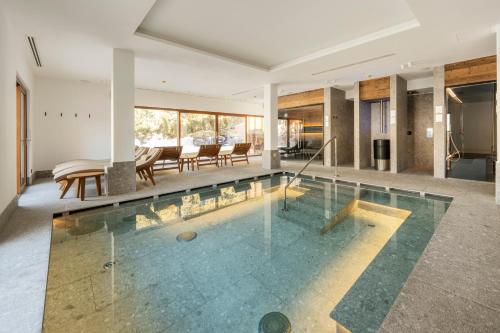 สปา, Hotel Villa Argentina in กอร์ตินา ดัมเปซโซ 