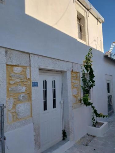 Entrance, Tylissos EV Stone House in Tilisos