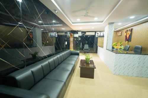 Lobby, Sri Sai Saara Inn in Majestic