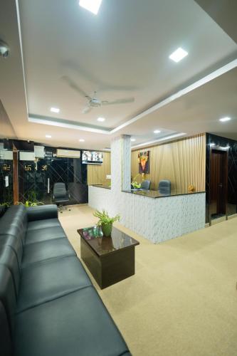 Lobby, Sri Sai Saara Inn in Majestic