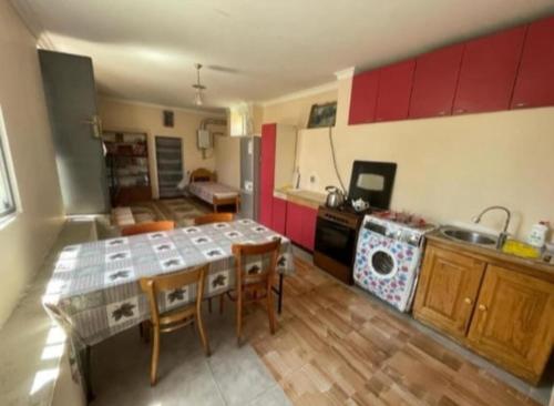Zaqatala-Car riverside cottage in Zaqatala