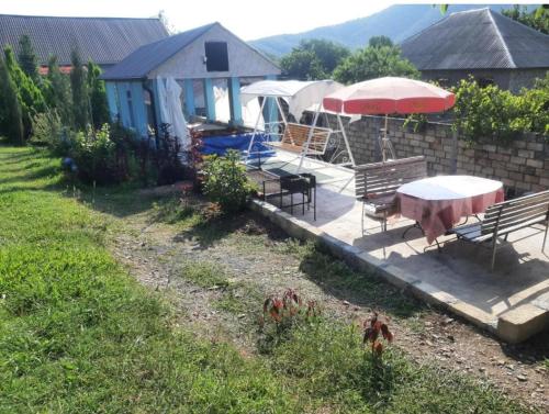Zaqatala-Car riverside cottage in Zaqatala