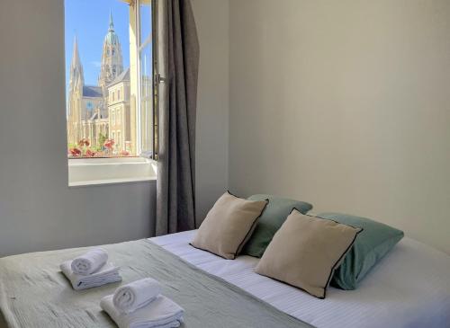 Les Tapisseries Apartment with Cathedral View - Location saisonnière - Bayeux
