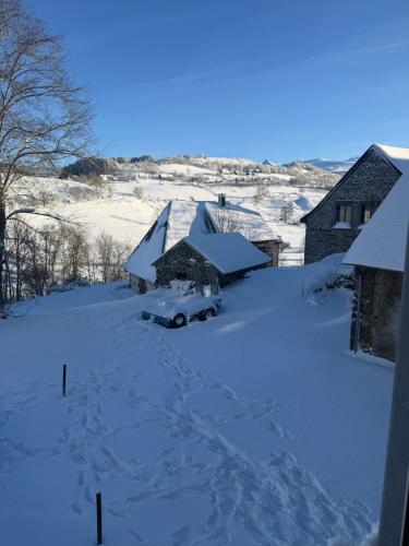 Jo et Lo in La Tour-d'Auvergne