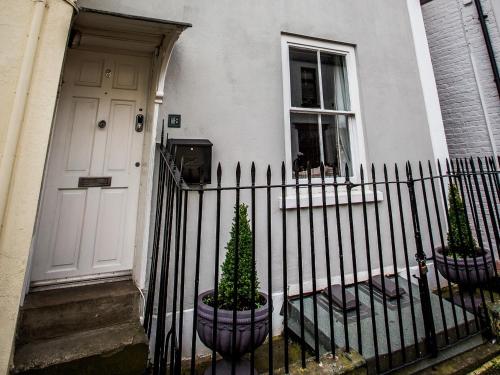 Exterior view, No.8 Accommodation in Chepstow