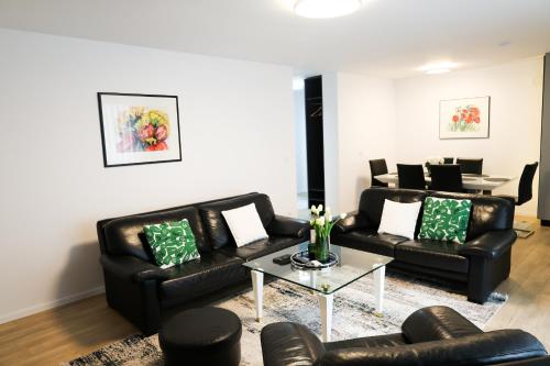 设施服务, Nest apartament in 伦巴德