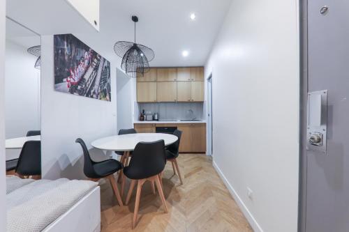 4-Star Apartment for 4, 10 mn from Champs-Élysées