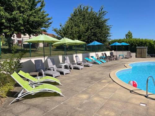 La Grange aux Graines - Sleeps 11, Private Pool gîte à louer Plassac-Rouffiac