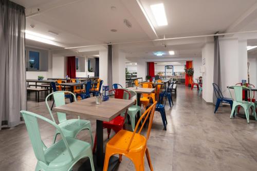 Food and beverages, a&o Salzburg Hauptbahnhof in Salzburg