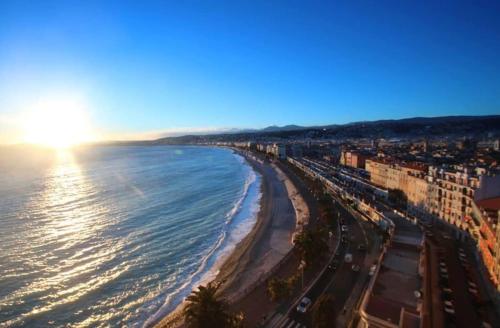View of Baie des Anges, terrace, sun, AC, bedroom