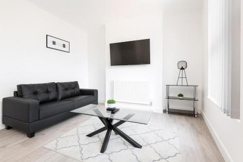 Spacious 5-Bed House Sleeps 10 - 2 Bathrooms - Parking - Near Anfield, Liverpool (fotografie 4)