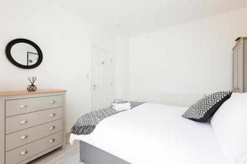Spacious 5-Bed House Sleeps 10 - 2 Bathrooms - Parking - Near Anfield, Liverpool (fotografie 7)