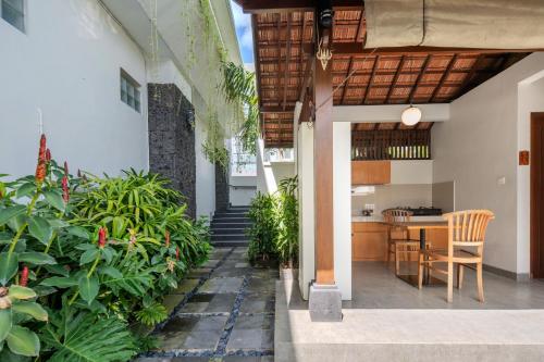 Tanaka Canggu Guesthouse - image 4