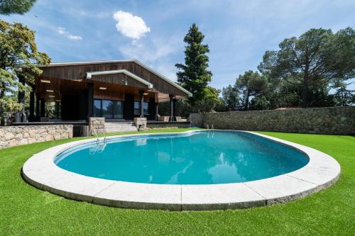Sierra de Madrid Suites in El Escorial