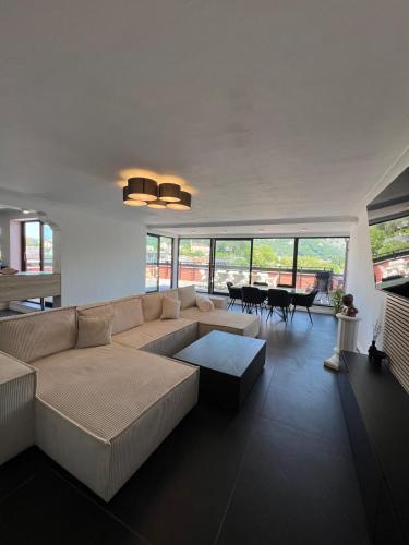 Sanctuary Penthouse 15 pers Mountain Panorama