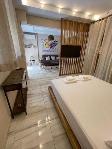 Cozy Urban Stay in Nea Smyrni Square