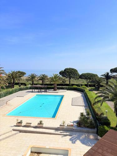 St Cyprien superbe appartement residence piscine