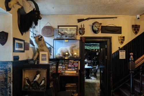 Vestabils, The Drovers Inn in Ardlui