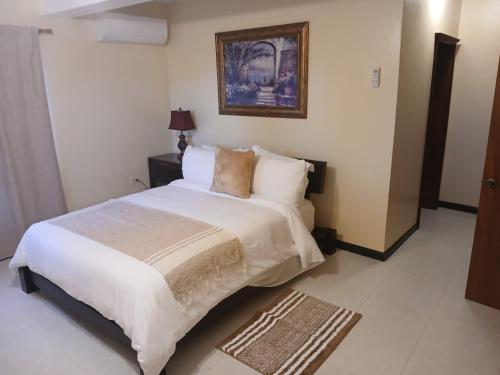 Yellow Leaf Suite in Charlotte Amalie West