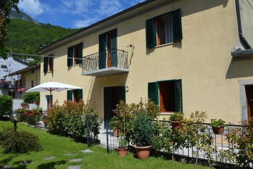 La Casa del Nonno Casa vacanze Lago di Vagli Toscana in Vagli Sotto