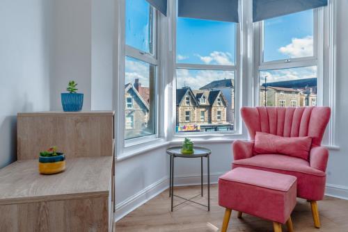 Pet friendly Totterdown flat, parking and views, Bristol