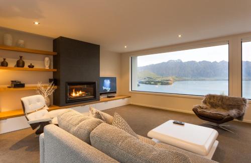 Fifteen by Amazing Accom Queenstown