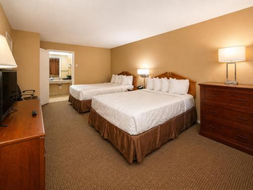 Americas Best Value Inn & Suites Sonora - Tap to explore photos