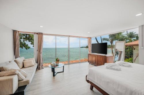Escape Beach Front Cottage - 2 bed family room - Koh Samui