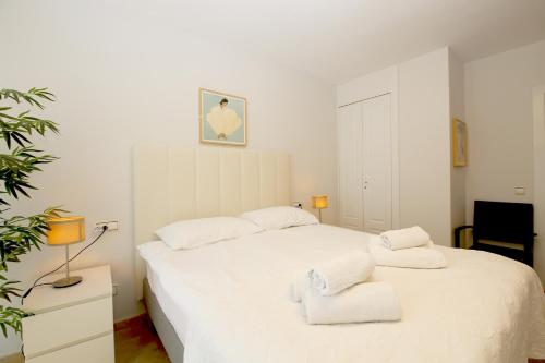 Estepona Port Apartment BAYWATCH - image 4