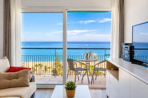 ÁTICO CON VISTAS ESPECTACULARES AL MAR
